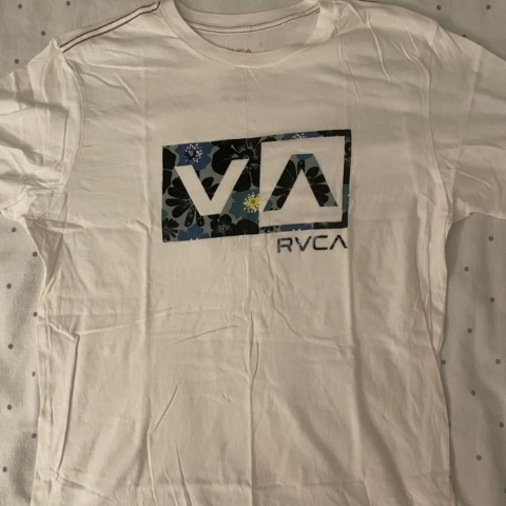 RVCA Aloha Floral Logo Tee Red Stich L